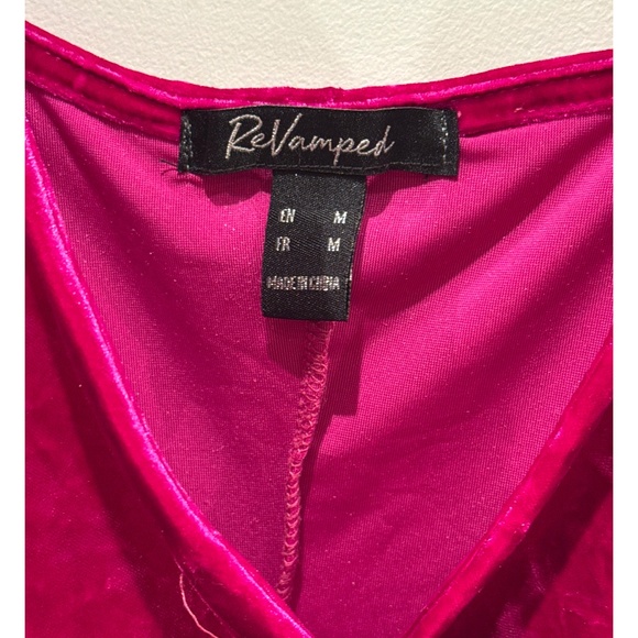 ReVamped fuchsia velvet mini dress with ruching, size M - Picture 3 of 9